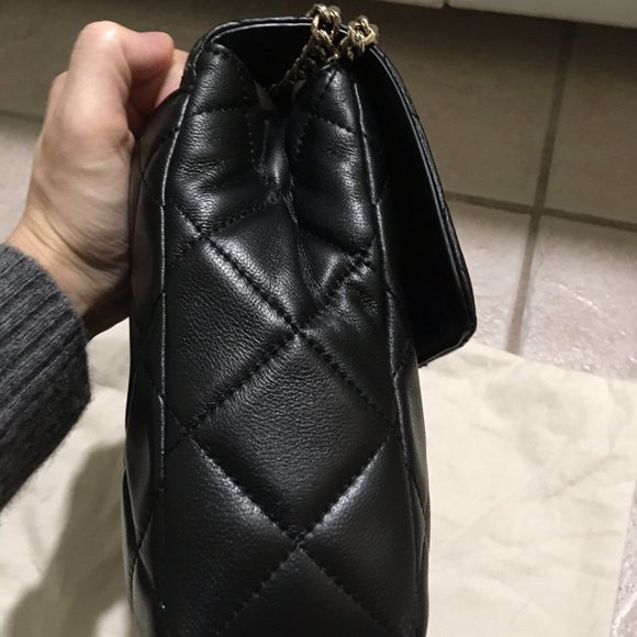 NWT DKNY Lara Large Lamb Skin Quilted Flap Bag Black - Picture 6 of 10